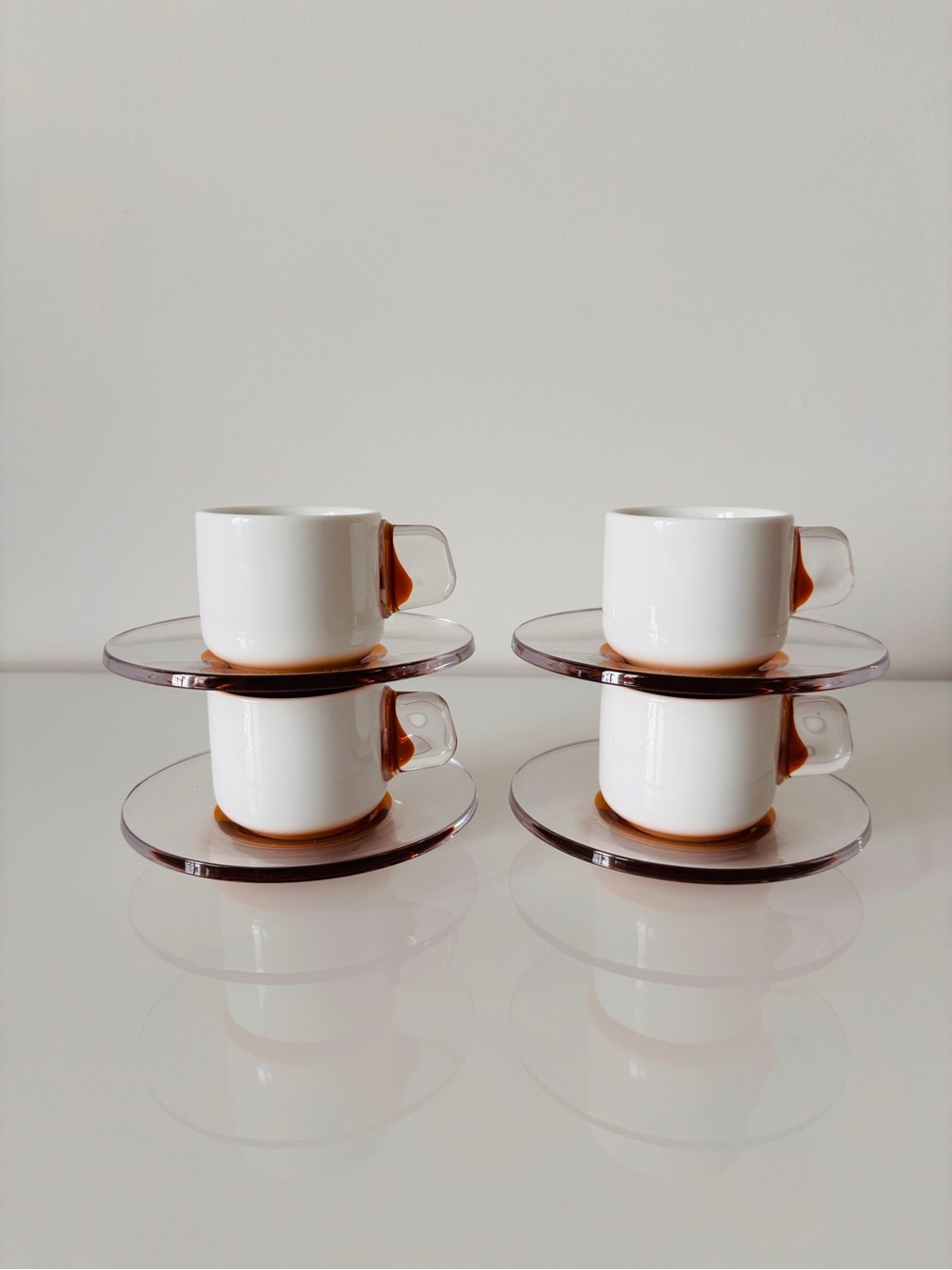Guzzini Vintage Brown Amber /White Espresso Cups/Saucers